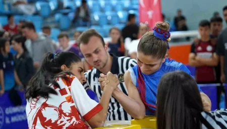 Ayşe Büyükkaçar, Bilek Güreşi Türkiye Şampiyonu Oldu