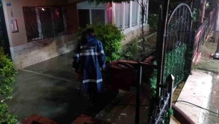 Kocaeli’de sağanak tesirli oldu: mesken ve iş yerlerini su bastı